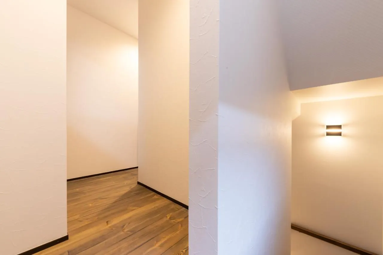 Holiday home 古今 新世界 竹 Near Tsutenkaku & 4Mins To Namba Sta & Direct To Kix Osaka Japan